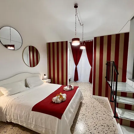 Palazzo Delle Logge Nocleg ze śniadaniem 4*