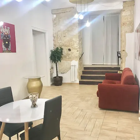 Nocleg ze śniadaniem Palazzo Delle Logge 4*