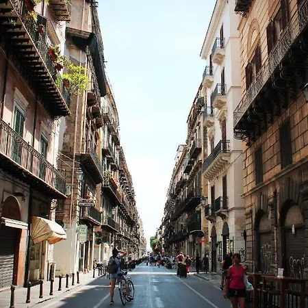 Nocleg ze śniadaniem Palazzo Delle Logge